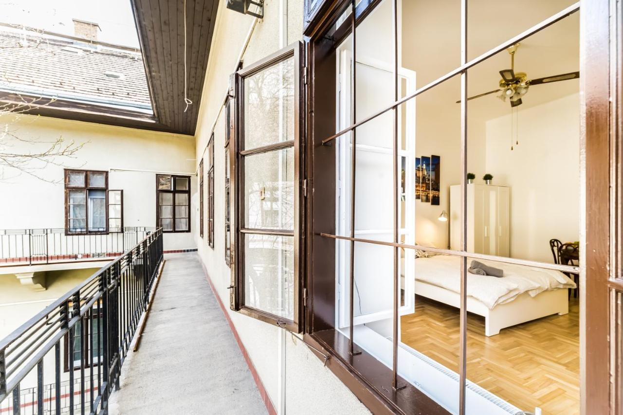 Corbie Downtown Apartment Budapest Exterior foto